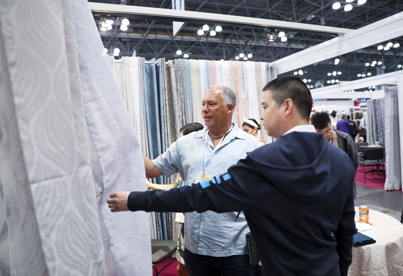 中国纺织品服装贸易展览会在纽约开幕 纺织业的全球新机遇